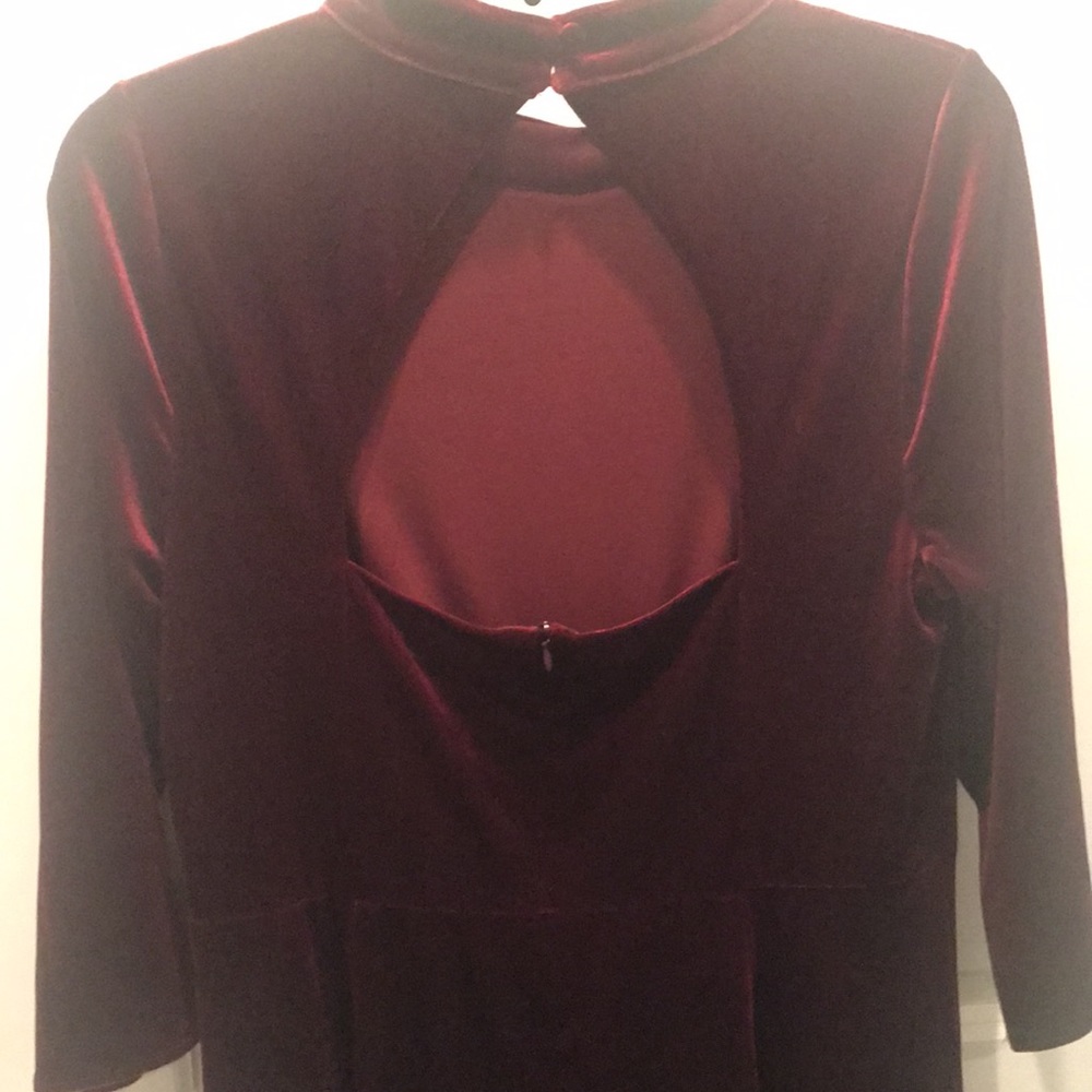 Luscious Eliza J size 18 stretch velvet keyhole back dress - Picture 3 of 4